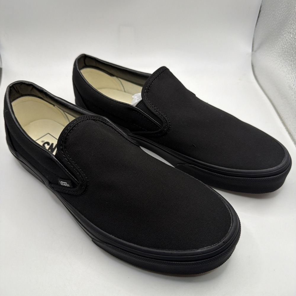 Vans  Unisex Adult Classic SlipOn Shoes In Black/Black. Men's 9.5,Women's 11 - Picture 2 of 13